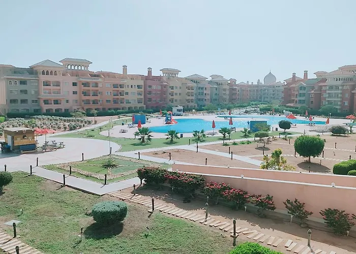 Porto Apartahotel